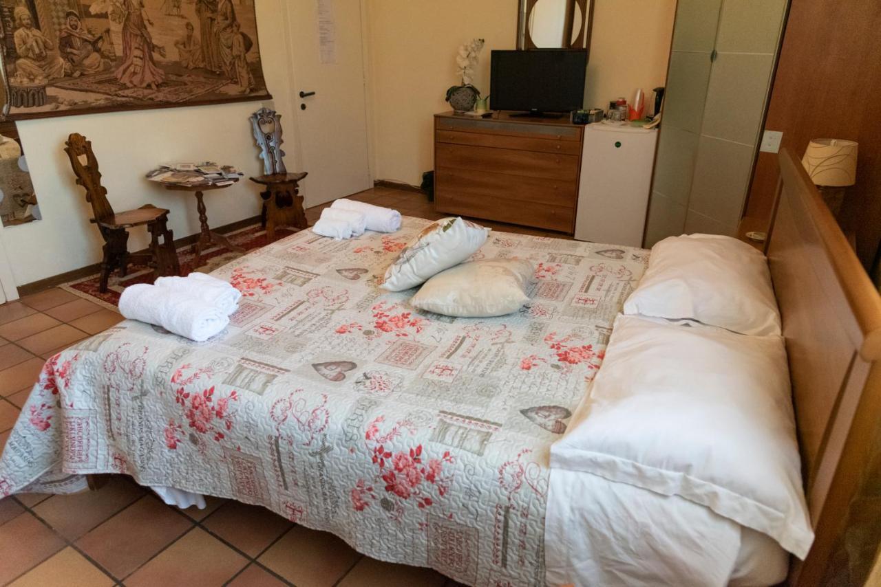 Hause Megghi Lägenhet Gambassi Terme Exteriör bild